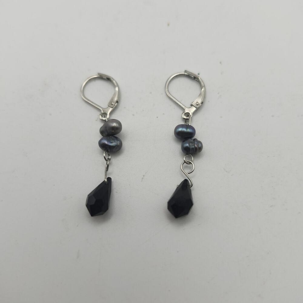 Blue Faux Pearl & Black Bead Dangle Earrings Leverback‎ Crystal Drop Gothic